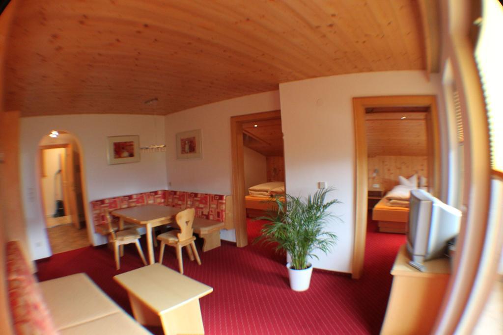 Haus Gerda Hotel Fiss Exterior foto